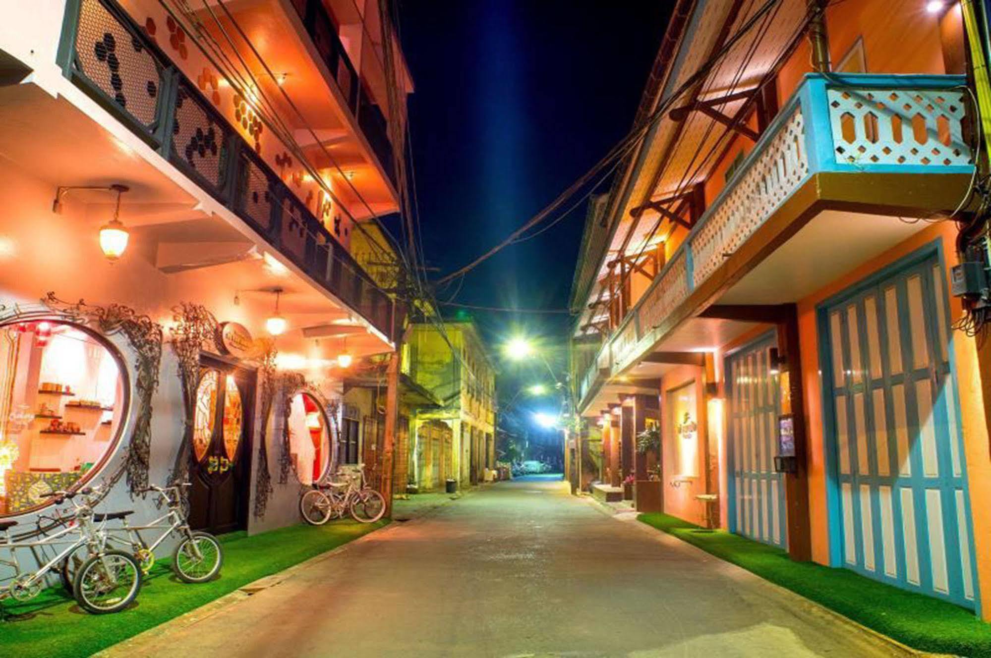 塔玛郡酒店 尖竹汶 外观 照片
